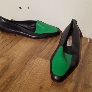 Vtg Mondi Flats, Black and Green